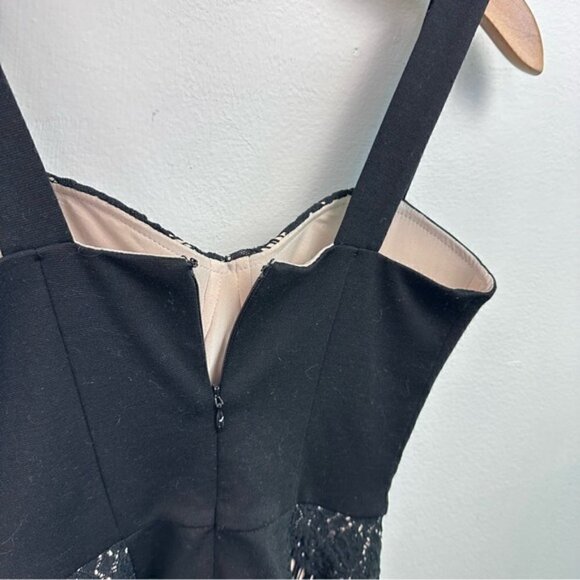 Guess Lace Paneled Bustier Crochet Peplum Sleeveless Top XS black - Picture 8 of 8